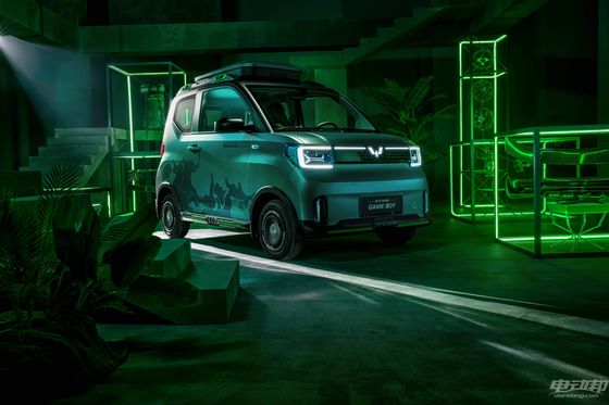 GAMEBOY Mini Car Ev di Wuling Hongguang 200-300KM 3 porte 4 sedili