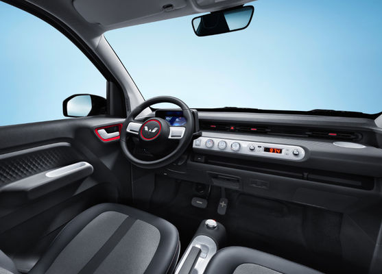 Dimensione compatta dei mini EV delle automobili di 120-170KM di Wuling Ev dell'automobile 3 sedili delle porte 4
