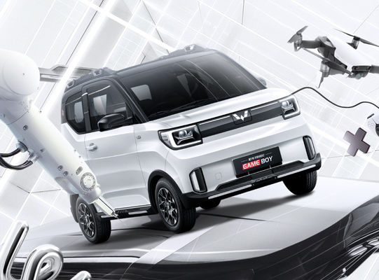 Dimensione compatta dei mini EV delle automobili di 120-170KM di Wuling Ev dell'automobile 3 sedili delle porte 4