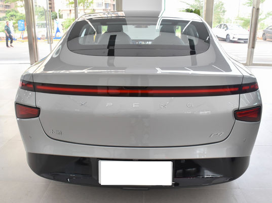 Automobile elettrica 2022 di P7 Xiaopeng 480-670KM Intelligentize premio di taglia media
