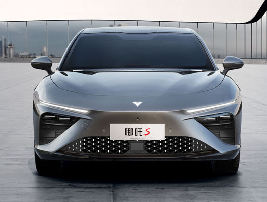 Metà di grande veicolo elettrico di 650-715KM Nezha Automobile Nezha S