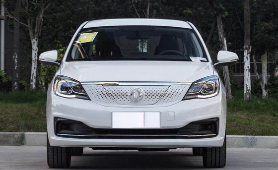 Porte elettriche pure della vettura compact 4 di 400KM Dongfeng Fengshen E70 5 sedili