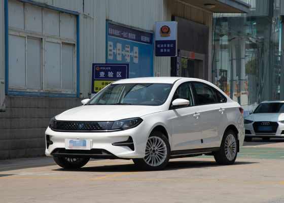 Automobili elettriche pure di S60EV Dongfeng Ev 415KM con 4 porte 5 sedili