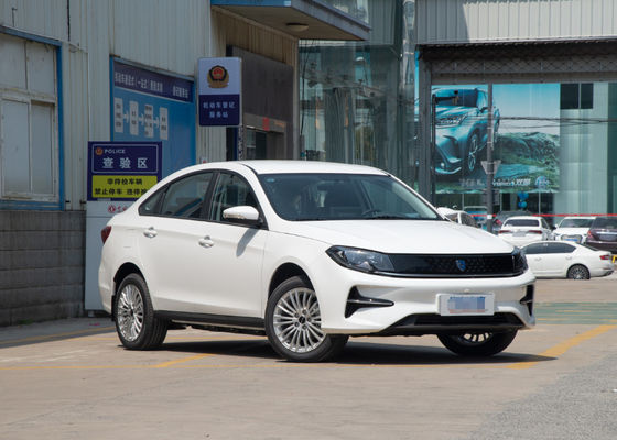 Automobili elettriche pure di S60EV Dongfeng Ev 415KM con 4 porte 5 sedili