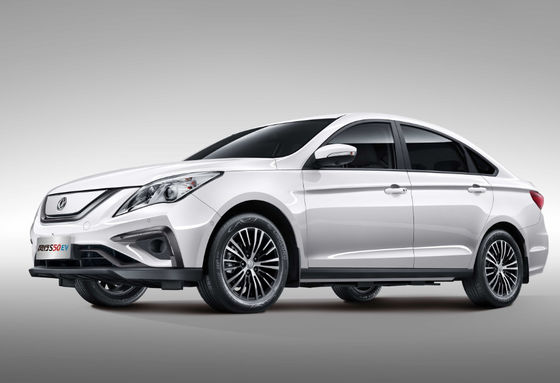 Porte del compatto 4 del veicolo elettrico 415KM del motore di Fengxing S50 Dongfeng 5 sedili