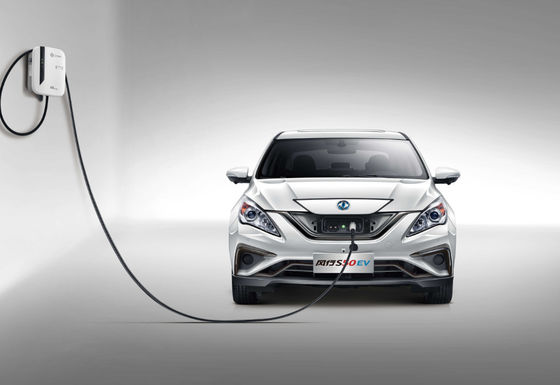 Porte del compatto 4 del veicolo elettrico 415KM del motore di Fengxing S50 Dongfeng 5 sedili