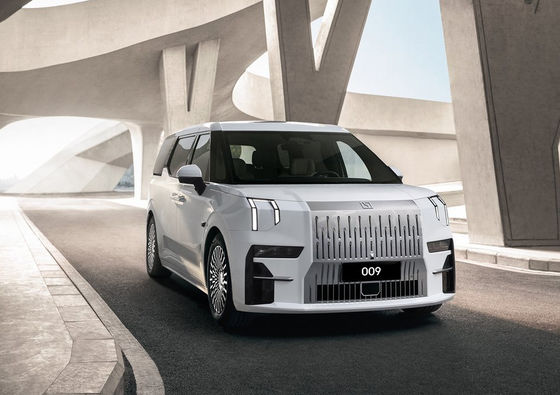 5 lunga autonomia elettrica dell'automobile 702-822KM di Geely Zeekr Ev 009 Zeekr dei sedili delle porte 6