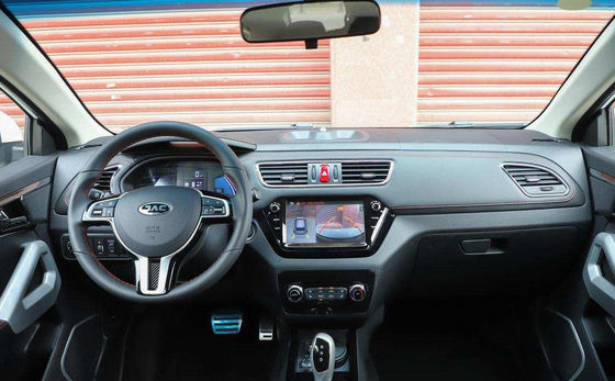 IEV7S JAC Motors Electric Vehicles JAC Ev Car 402KM 5 porte 5 sedili