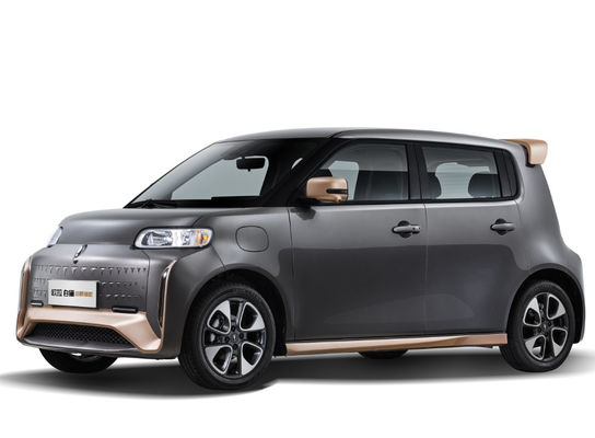 Elettrico puro bianco di ORA Cat Great Wall Motor EV 305-401KM con 5 porte 4 sedili