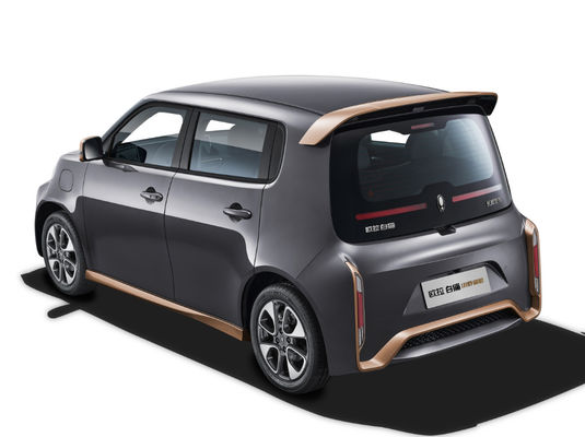 Elettrico puro bianco di ORA Cat Great Wall Motor EV 305-401KM con 5 porte 4 sedili
