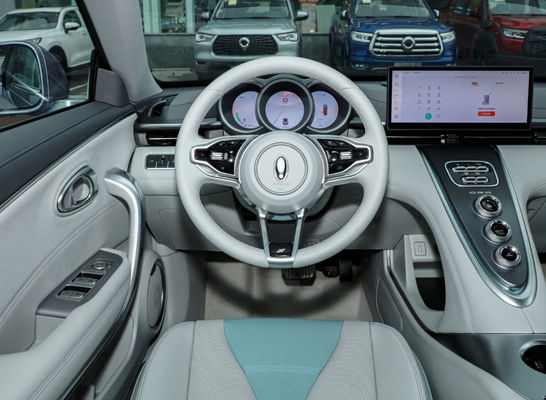 4 porte 5 mette il veicolo elettrico a sedere puro automatico del gatto 555-705KM del fulmine di ORA