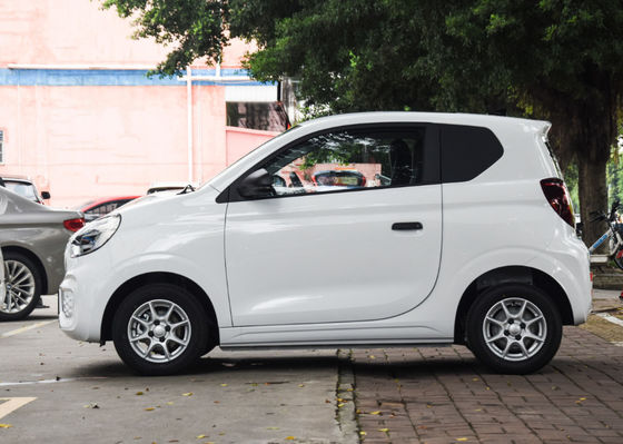 Automobile elettrica Saic Roewe Ev abile del motore di 311KM SAIC 3 porte 4 sedili