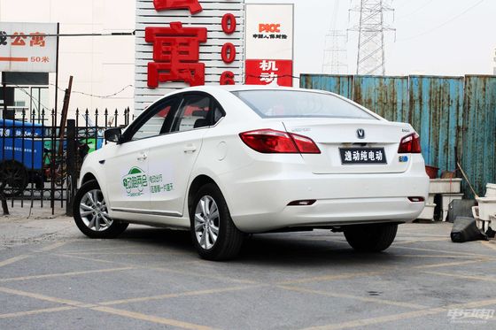 Norma ufficiale 365-405KM dell'automobile elettrica 2022 della berlina di Changan Eado EV460