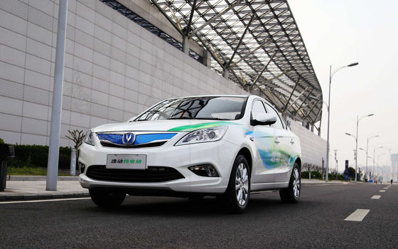 Norma ufficiale 365-405KM dell'automobile elettrica 2022 della berlina di Changan Eado EV460