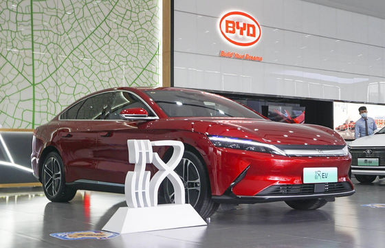 5 porte 5 automobili metà di grandi 610-715KM elettrici puri dei sedili BYD Han EV