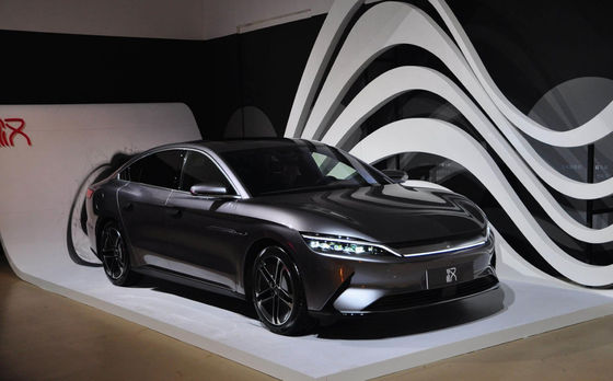 5 porte 5 automobili metà di grandi 610-715KM elettrici puri dei sedili BYD Han EV