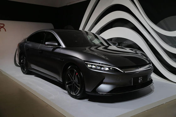 5 porte 5 automobili metà di grandi 610-715KM elettrici puri dei sedili BYD Han EV