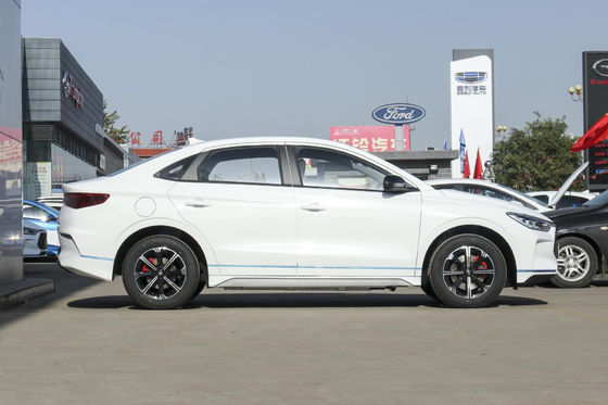Norma ufficiale 401KM dell'automobile elettrica della berlina di E3 Byd 4 porte 5 sedili